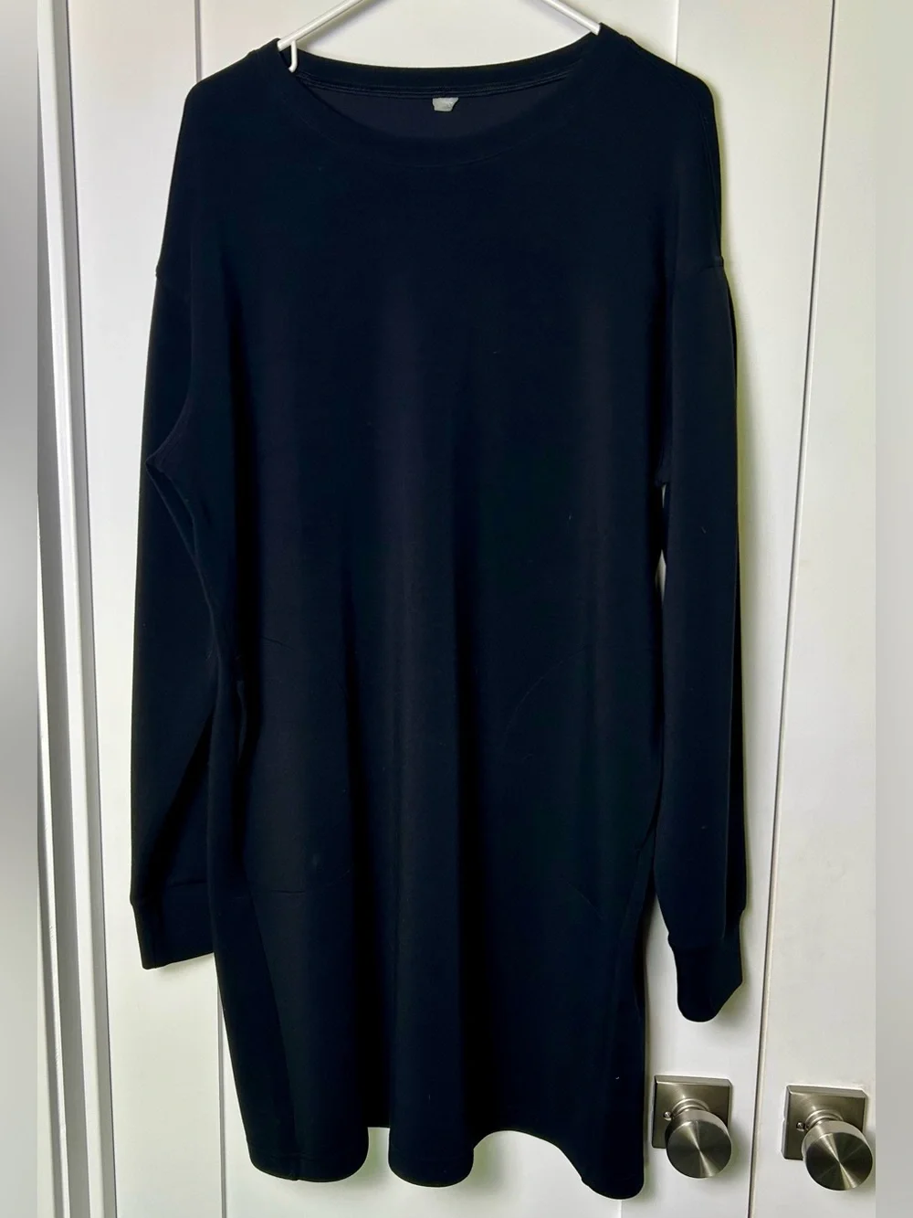 ✨ SPANX AirEssentials Long Sleeve Knit Shift Dress in Very Black/Black